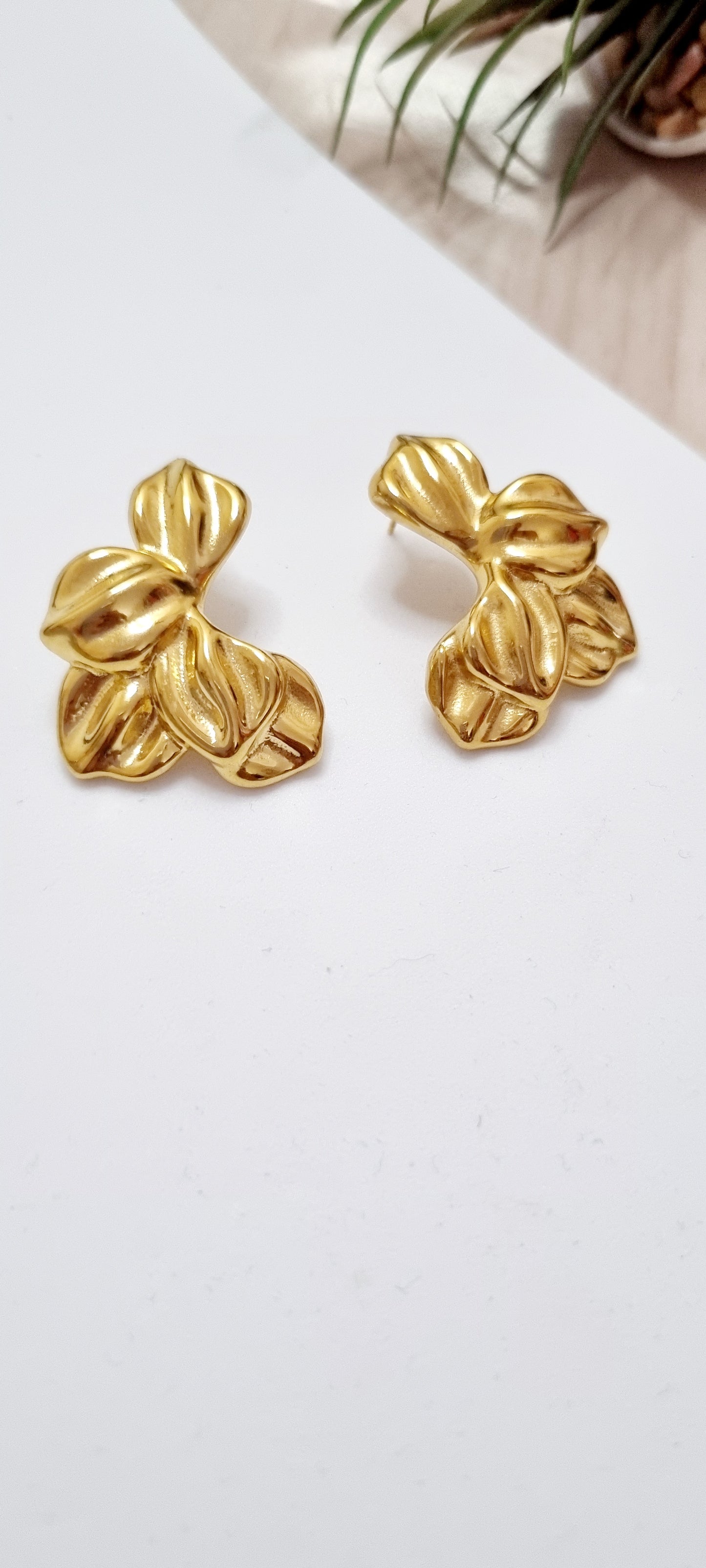 Aretes media flor chunky
