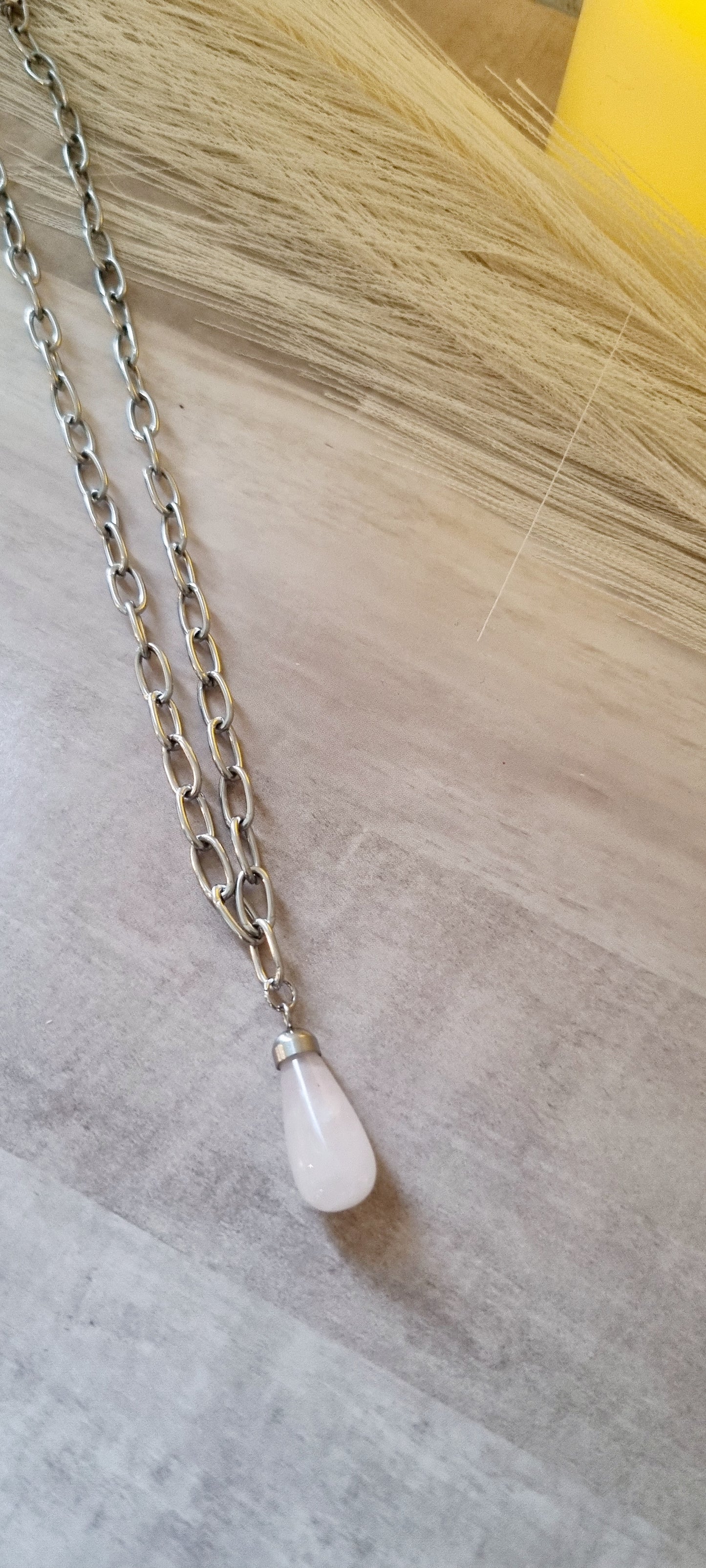 Cadena con cuarzo rosa