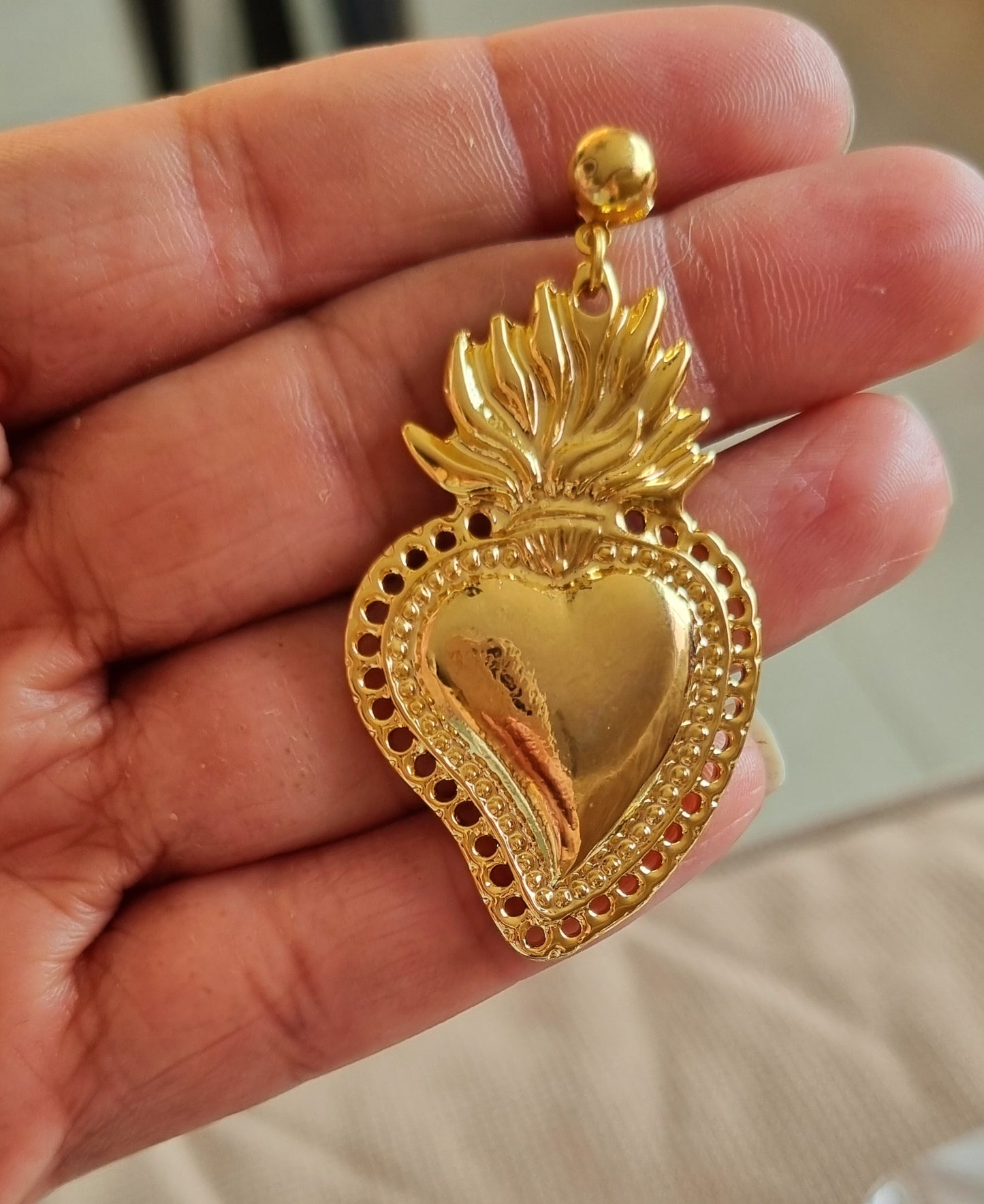 Aretes corazón chunky
