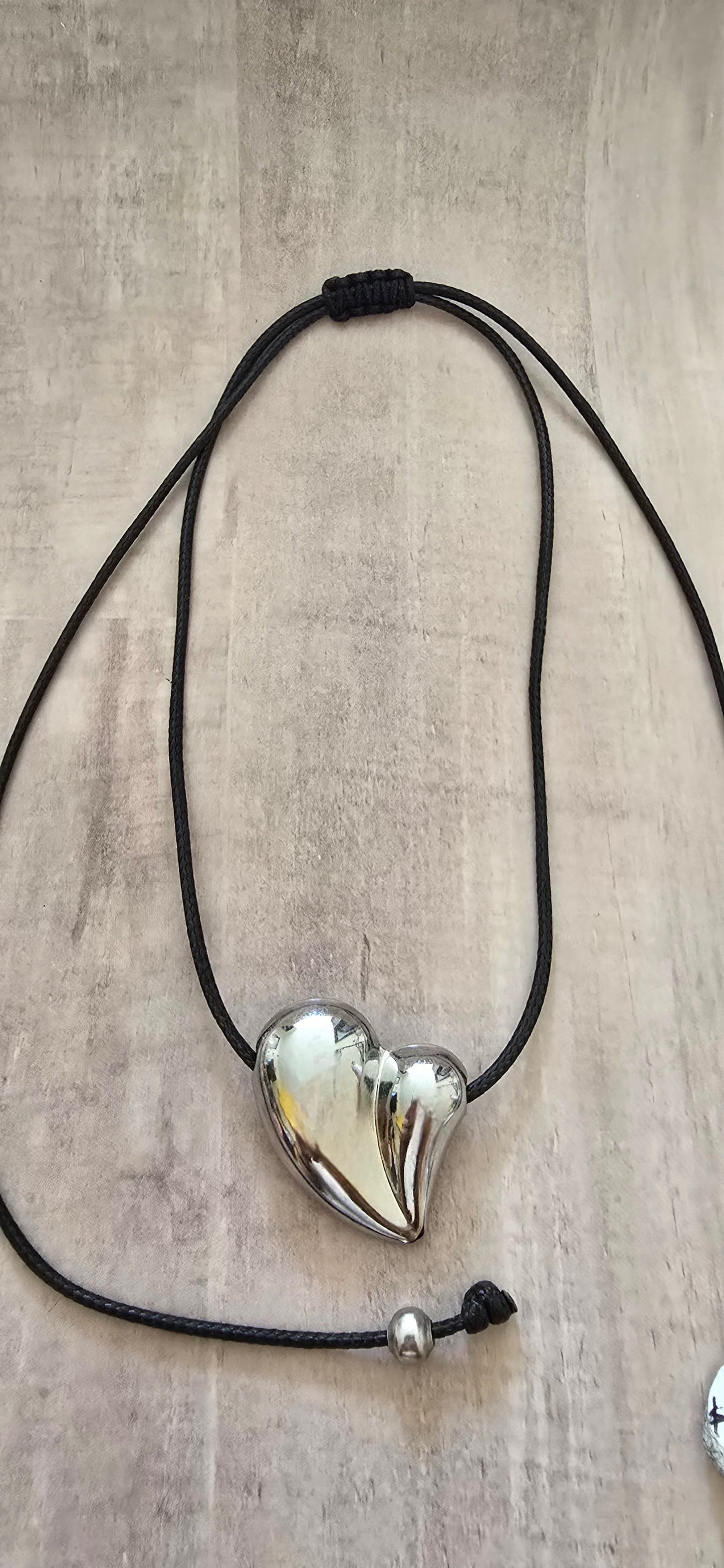 Collar corazón irregular