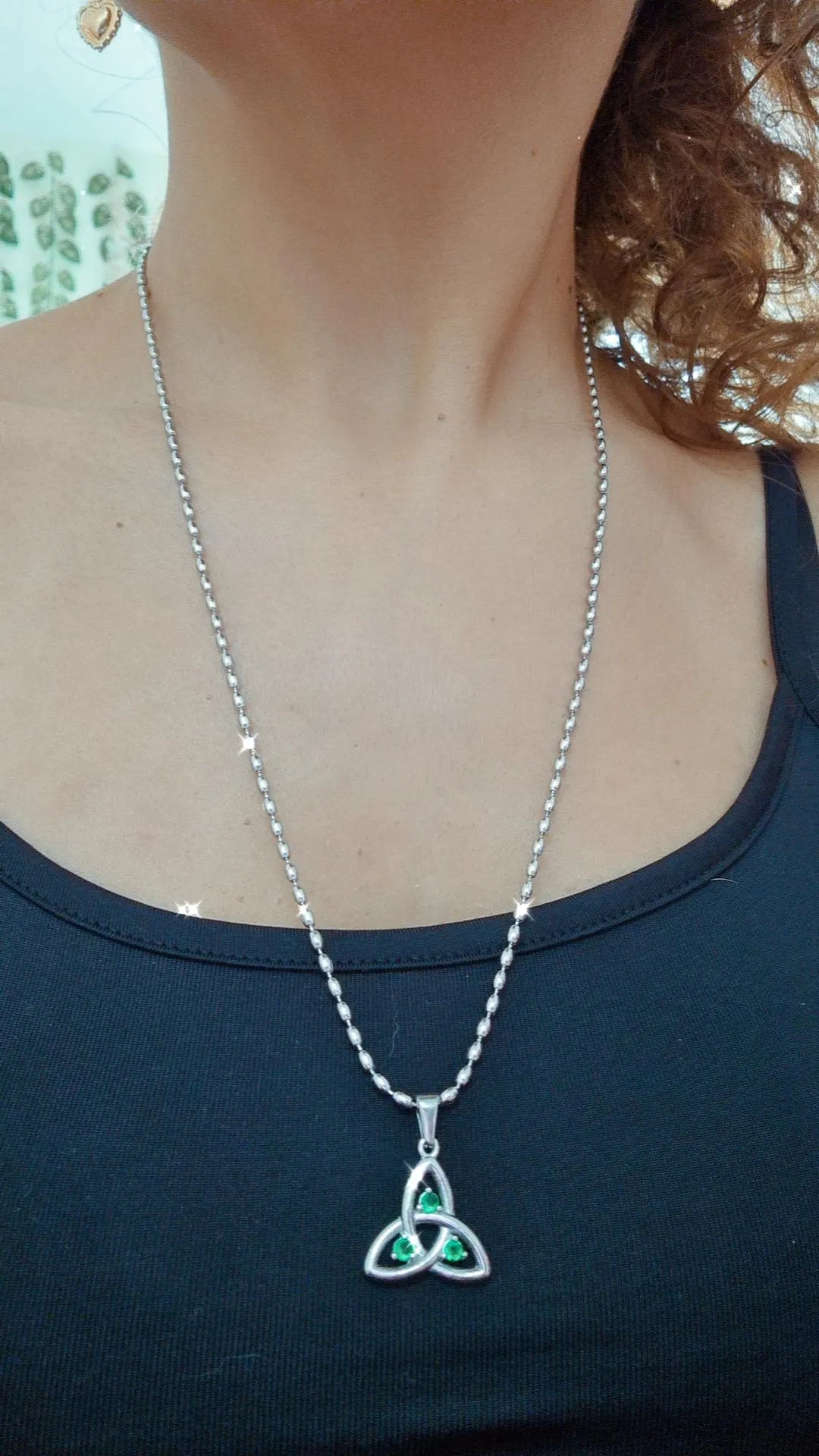 Cadena con triqueta