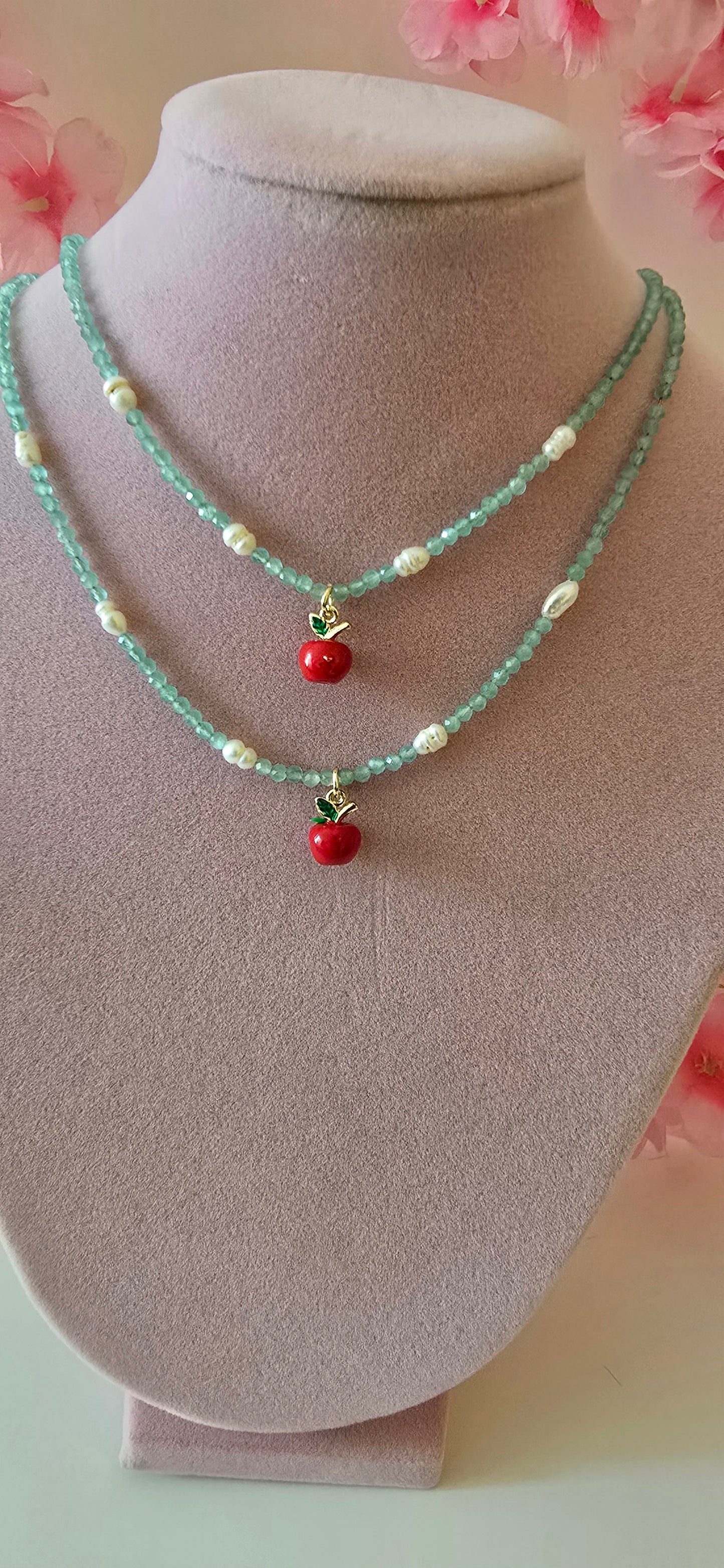 Collar manzana