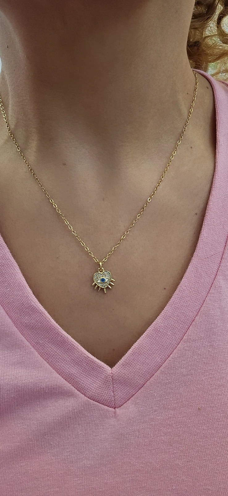Cadenita ojito corazón