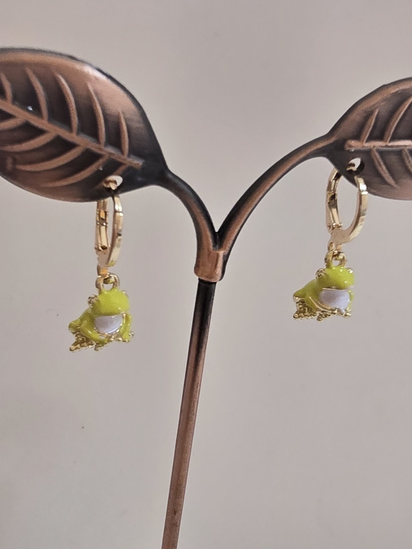 Aretes ranita